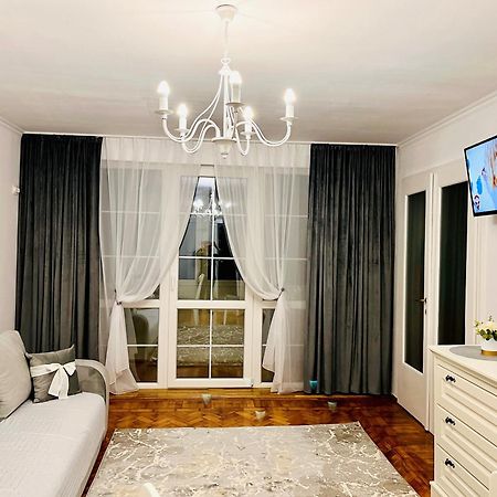 Dream Rooms Hunedoara Eksteriør bilde