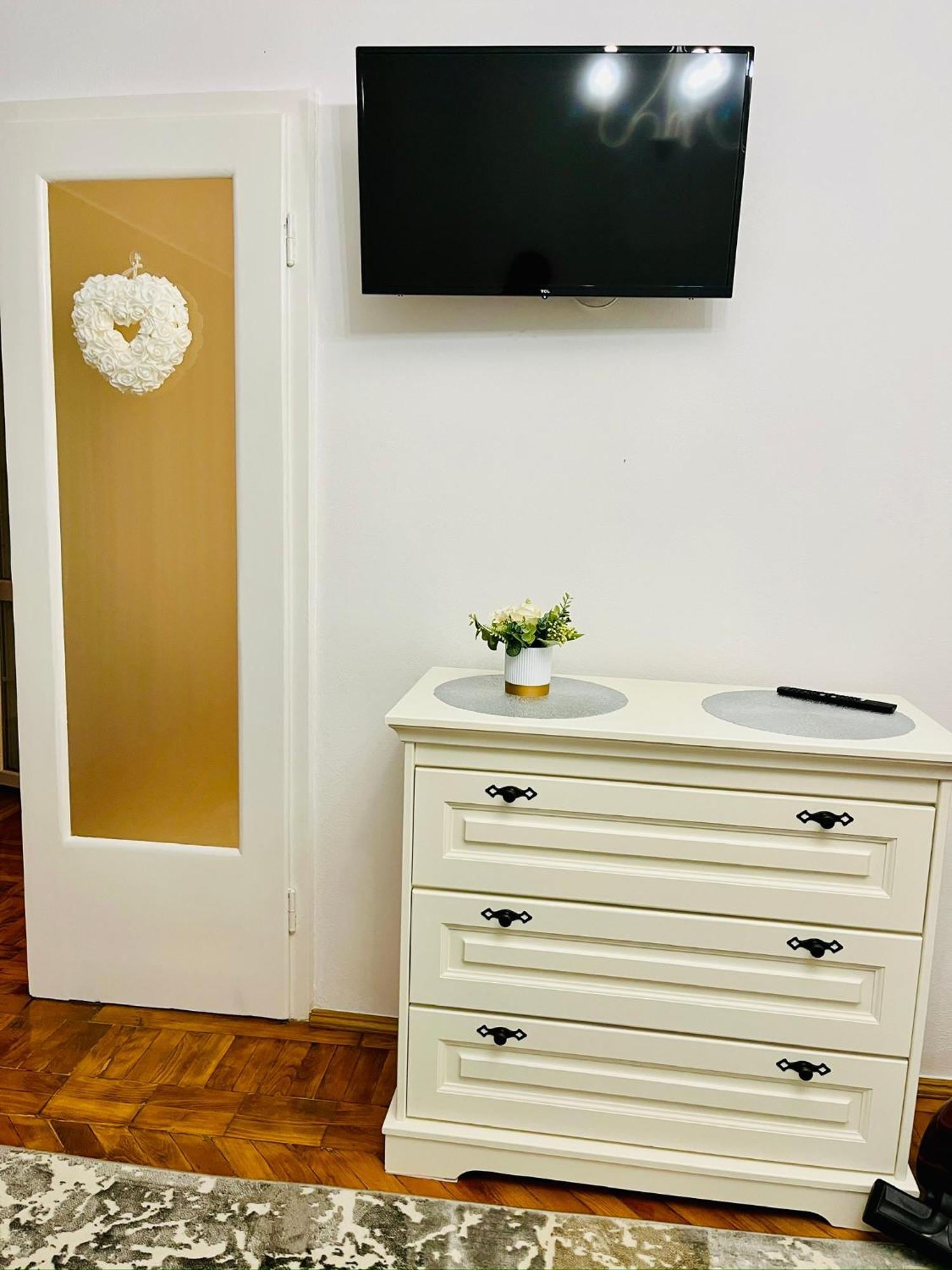Dream Rooms Hunedoara Eksteriør bilde